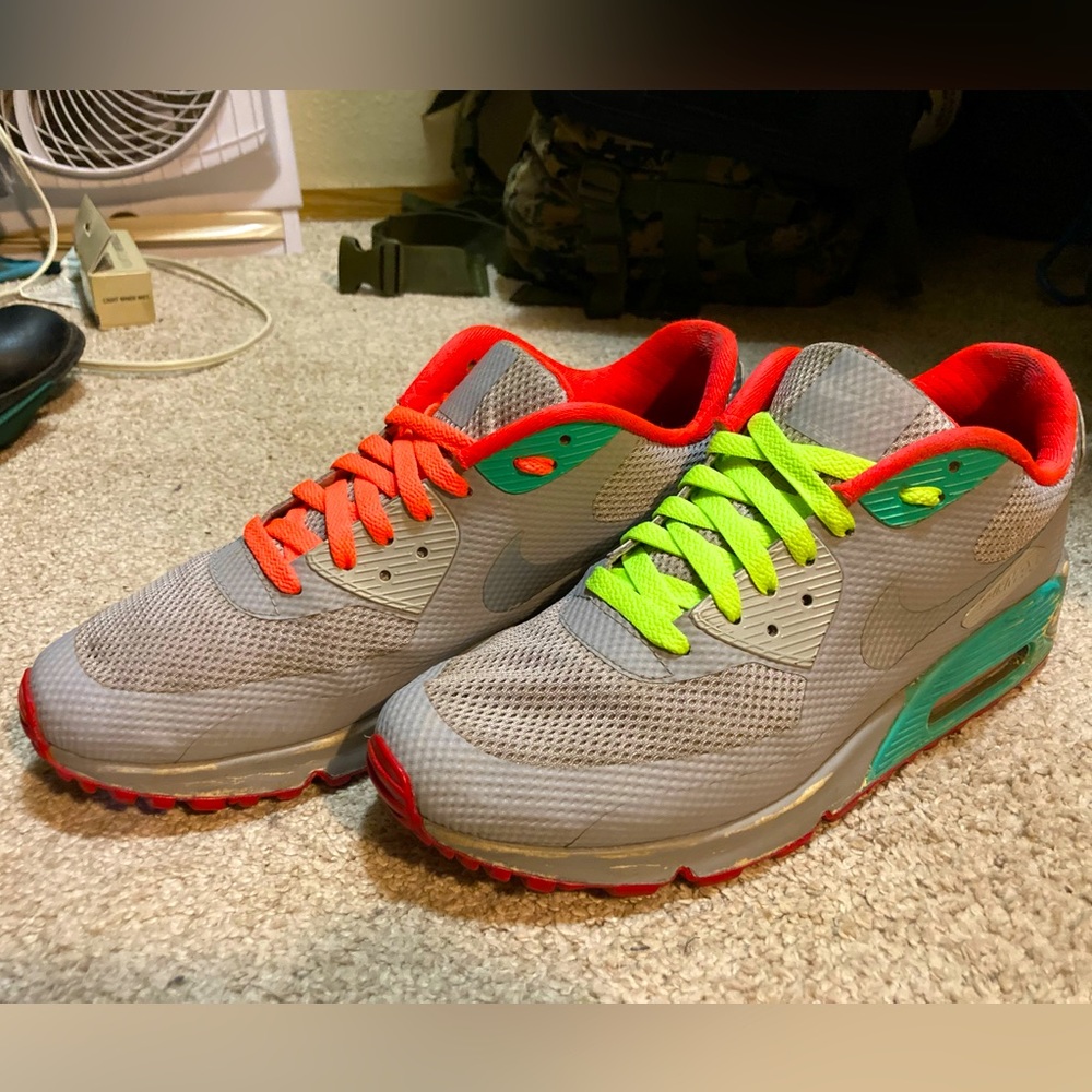 Nike Air Max 90 Hyperfuse